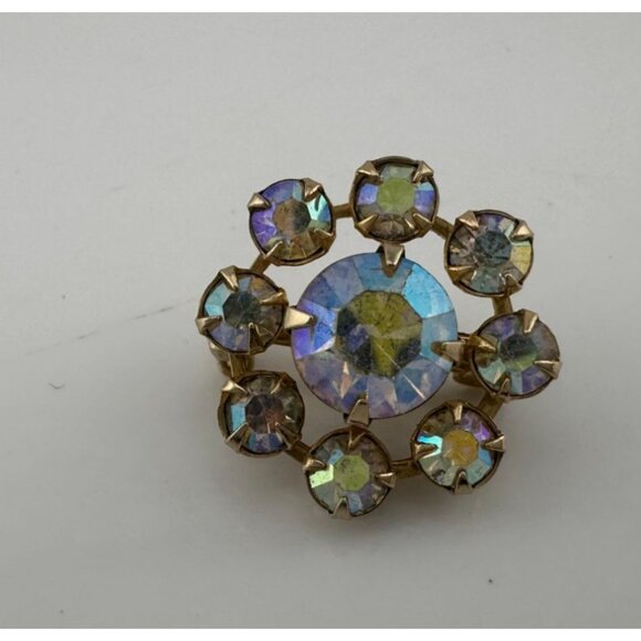 Beautiful Vintage Gold Tone Flower Shaped Aurora Borealis Rhinestone Pin - Picture 6 of 16